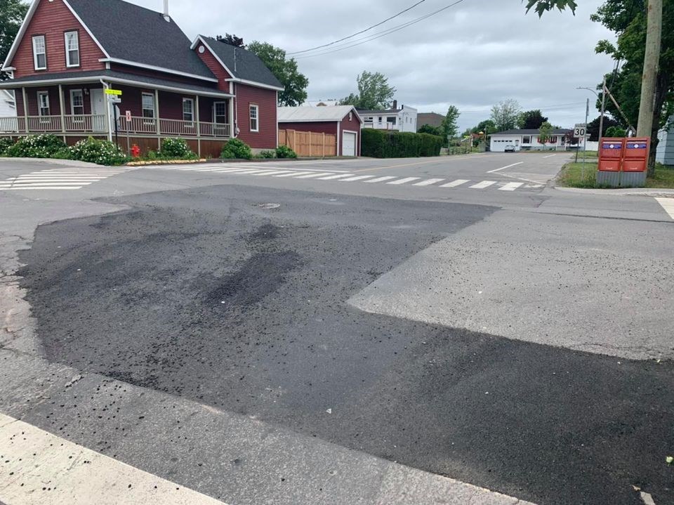 Ces travaux sont réalisés ce lundi et se poursuivent demain, en fonction des conditions météo.