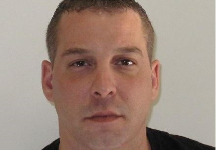 Agression sexuelle armée : Daniel Thibeault est recherché par la police