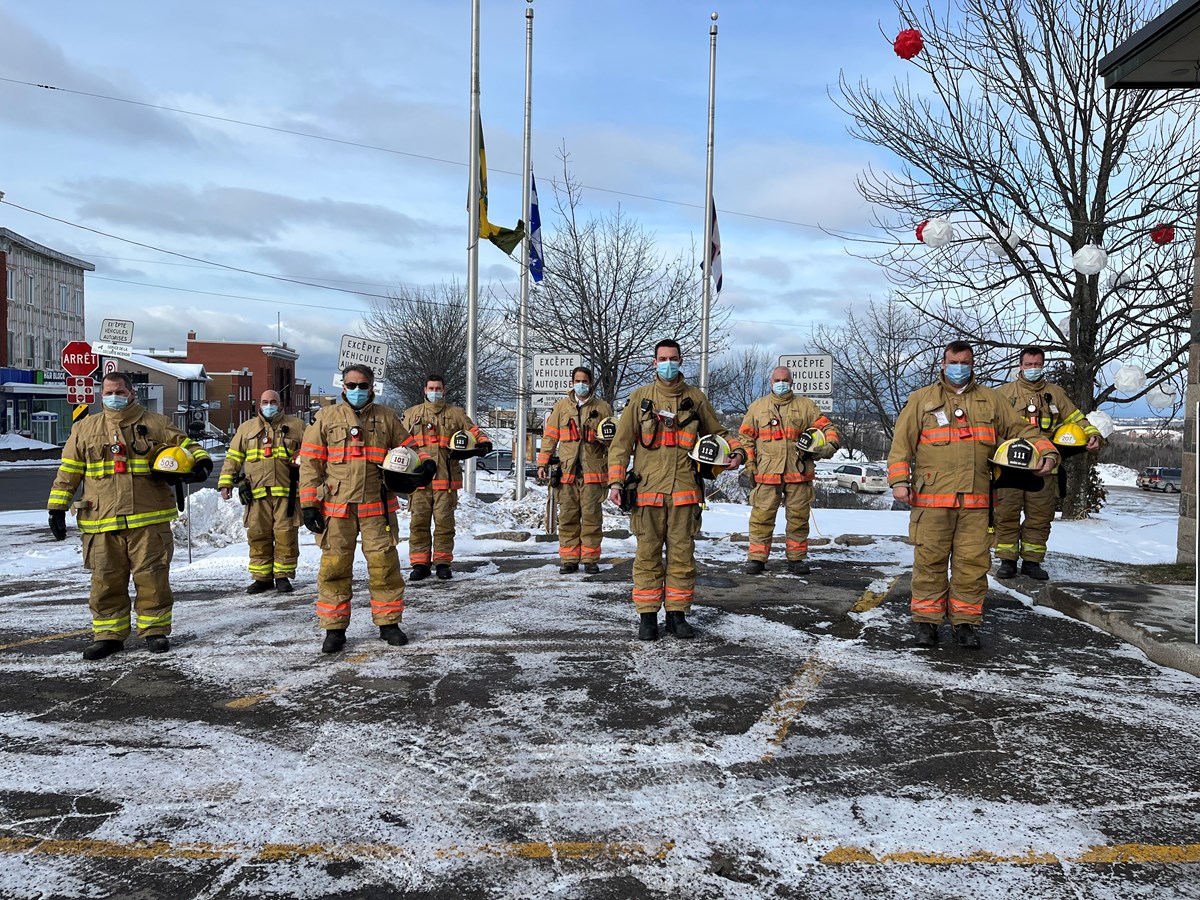 Les pompiers de Rivière-du-Loup solidaires de leurs confrères de Boischatel
