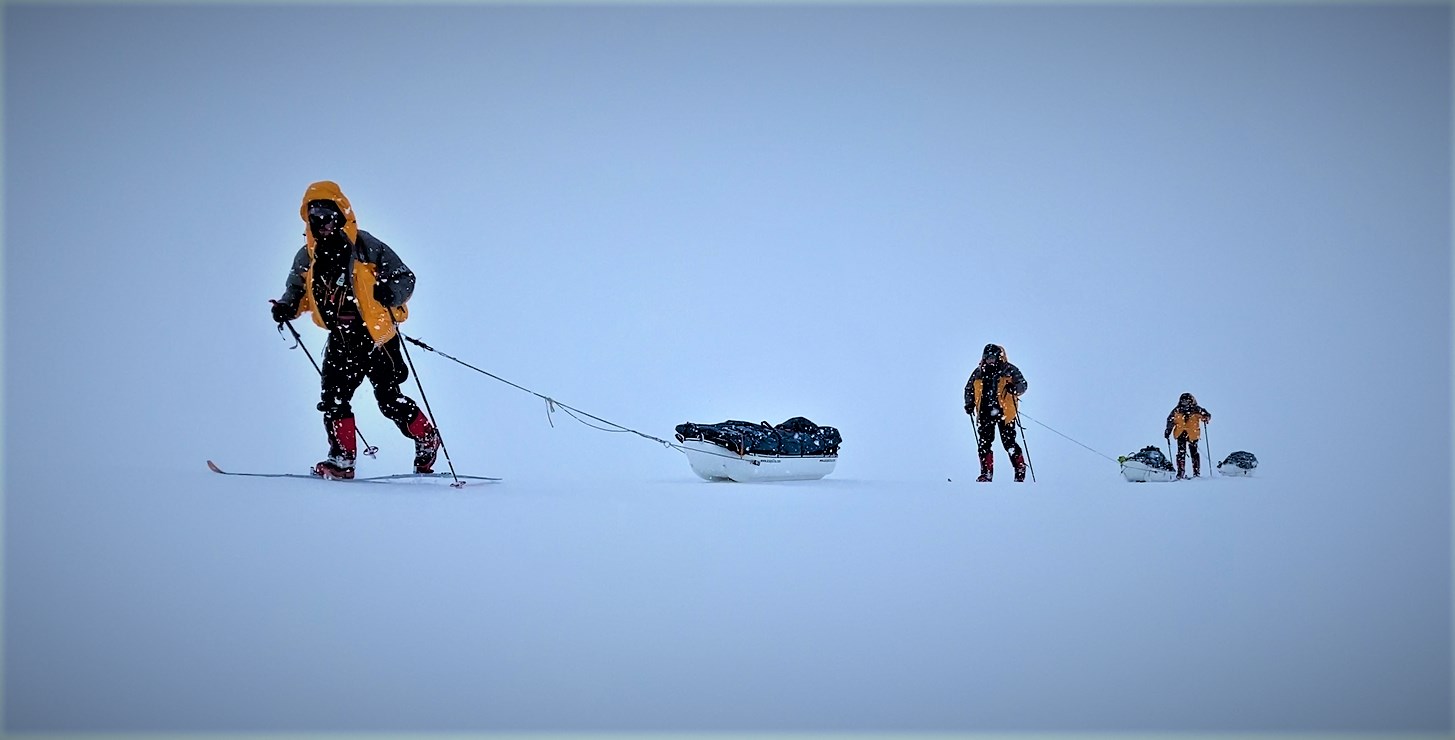En mars prochain, les cinq membres de l’expédition accompliront une grande première dans le monde de l’exploration : la traversée du Canada de son point le plus nordique en Haut-Arctique vers l’extrémité sud, à force humaine et sans interruption.