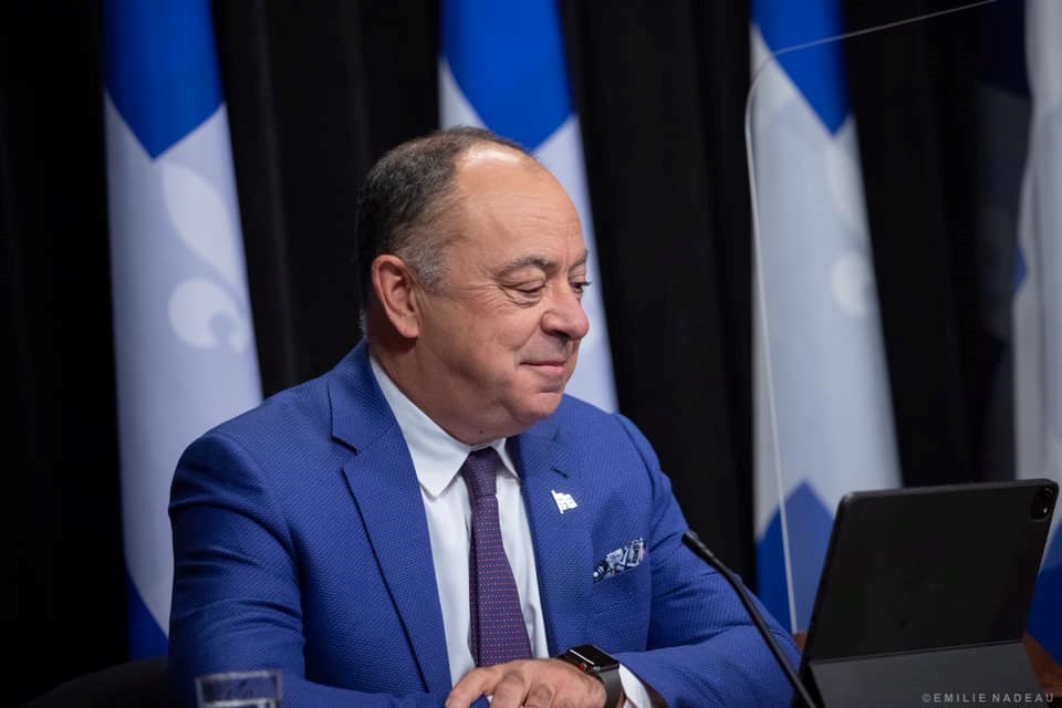 Le ministre de la Santé et des Services sociaux lance un message aux jeunes