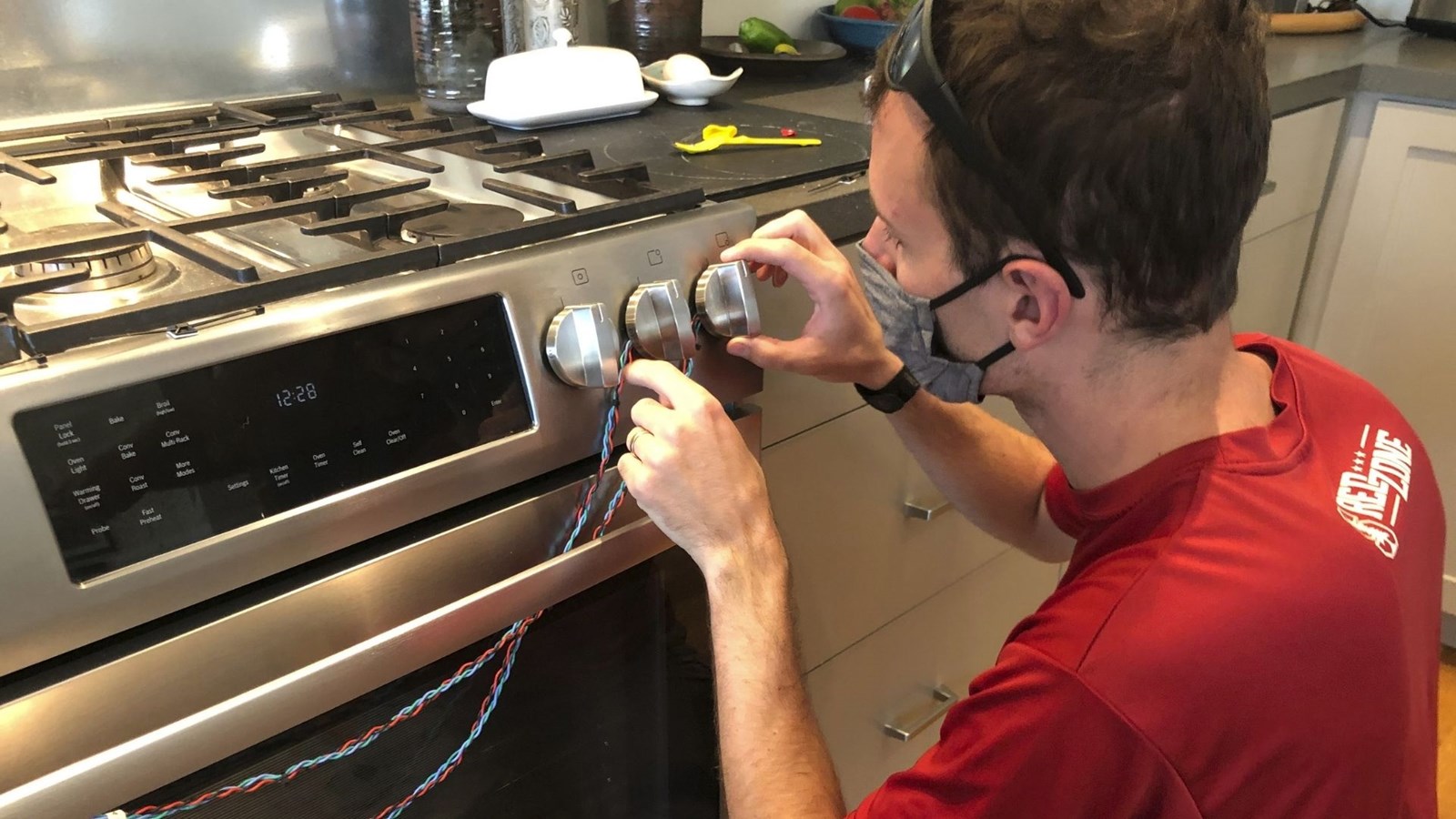  Les cuisinières à gaz nuisent davantage au climat qu'on ne le croyait
