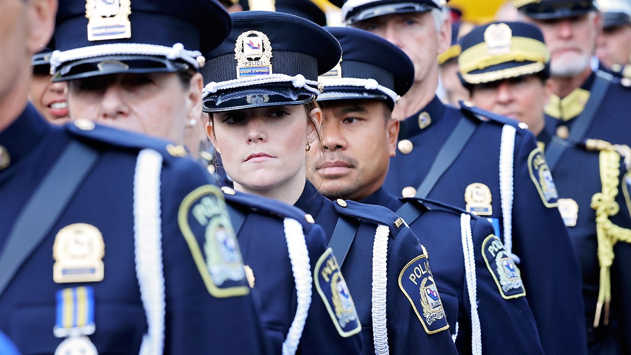 Des policiers du Québec rendent hommage à leurs collègues disparus