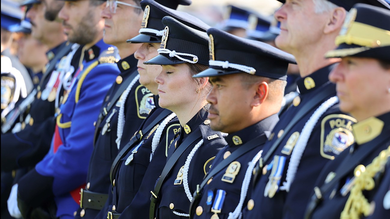 Des policiers du Québec rendent hommage à leurs collègues disparus