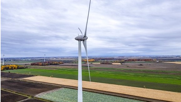 Éoliennes: le gouvernement «fait beaucoup d'efforts» pour réduire les délais