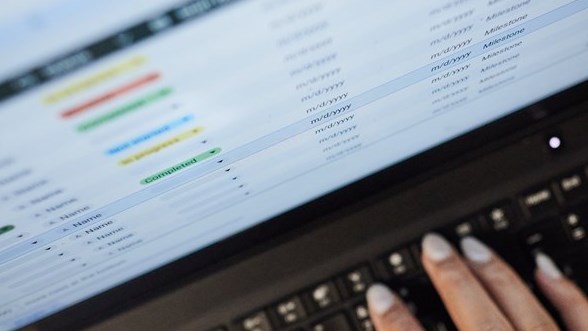 Un guide pour accompagner les entreprises avec l'adoption de l'IA