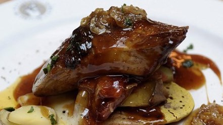 Le gouvernement Fréchette vient aider le milieu de la restauration gastronomique