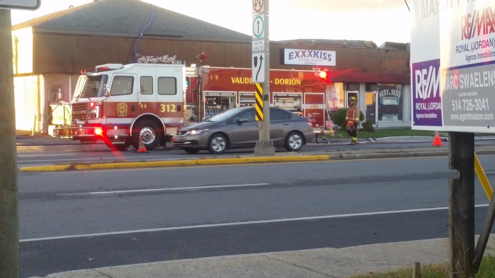Un immeuble de Dorion est la proie des flammes