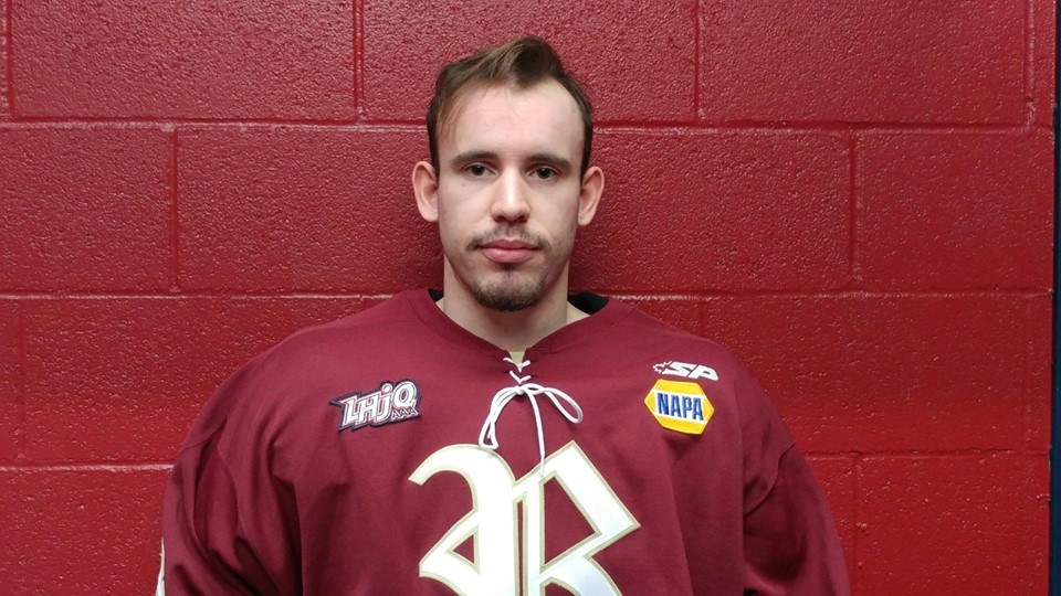 «On commence à avoir l’air d’une équipe de hockey. » - Éric Labrosse