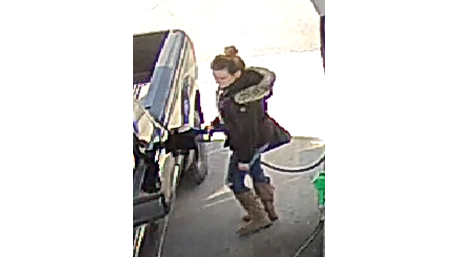 Vol d'essence dans Vaudreuil-Dorion, une suspecte recherchée