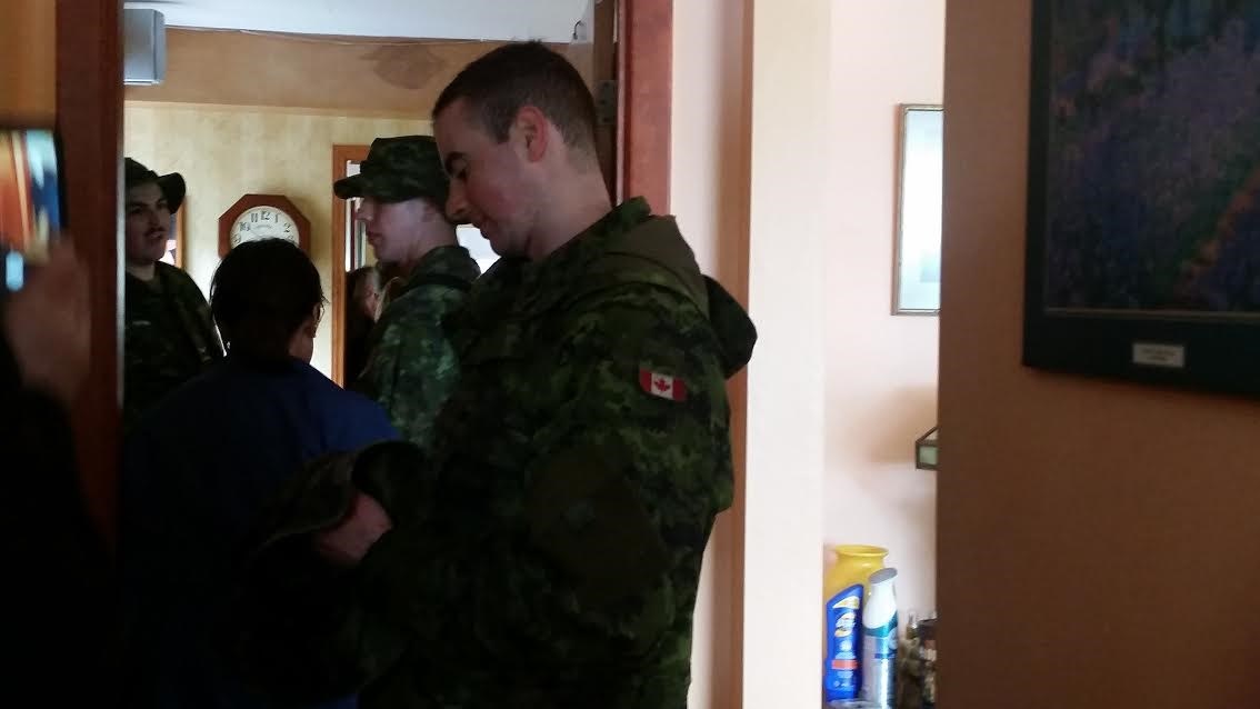 L'armée débarque à Hudson.