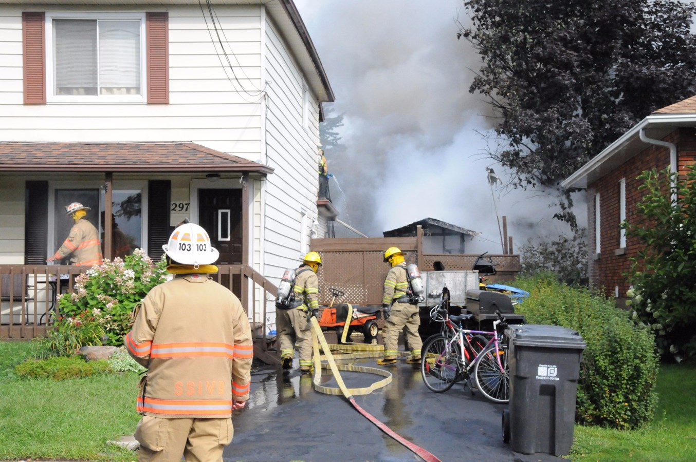 DERNIÈRE HEURE: Un incendie fait rage à Vaudreuil-Dorion