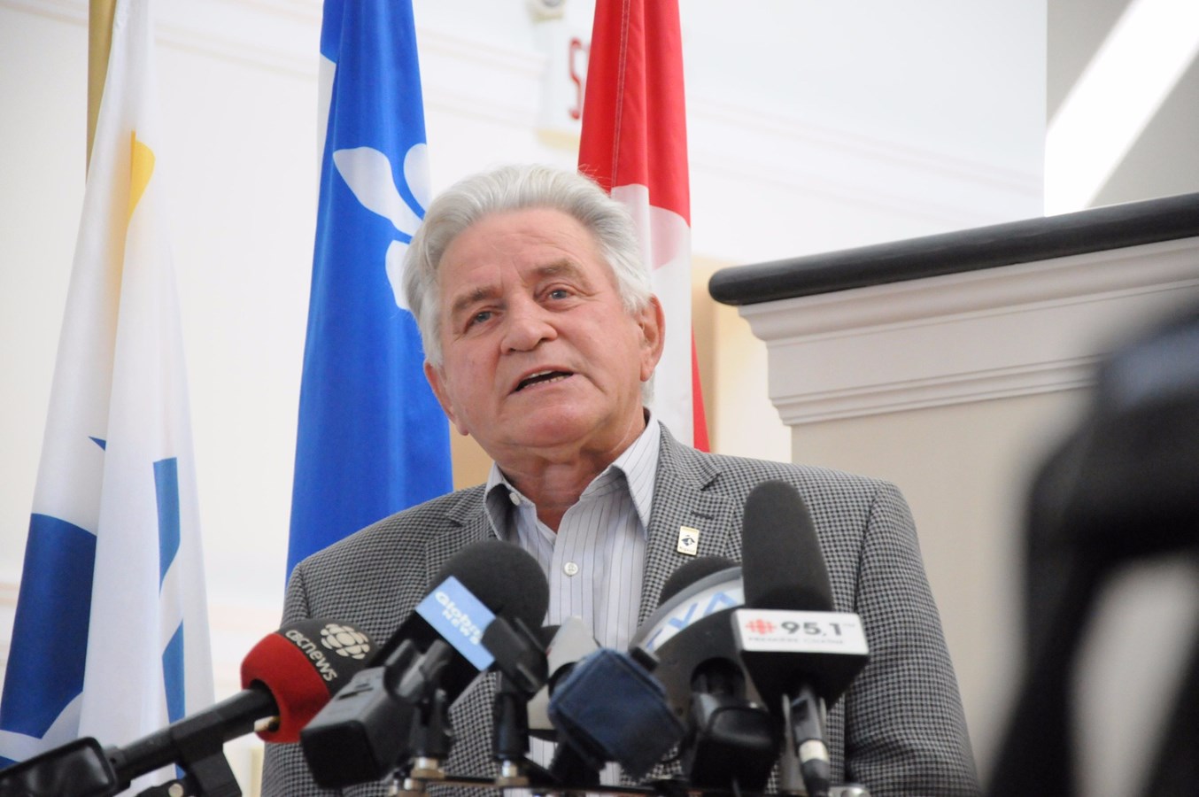 Le maire de Rigaud, Hans Gruenwald Jr. somme les sinistrés à se manifester afin de mettre en place les mesures nécessaire en vue de la saison froide.