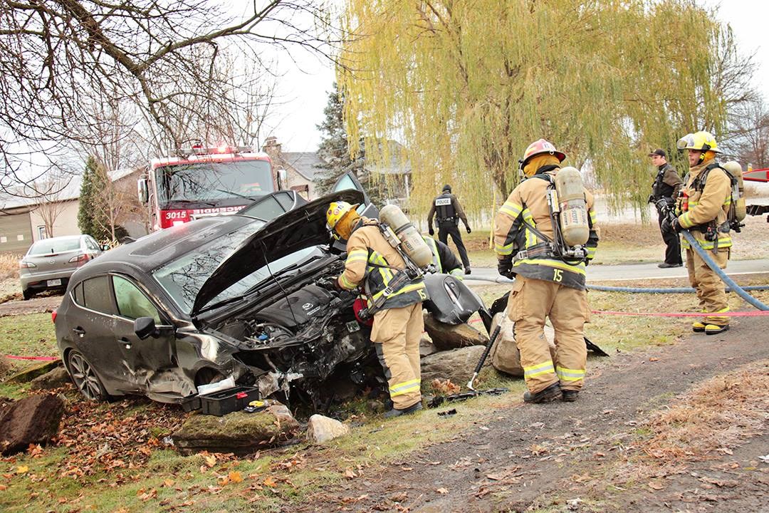 Violente sortie de route à Coteau-du-Lac