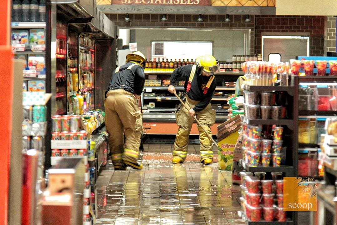 Le bris d’un tuyau inonde un supermarché à Rigaud