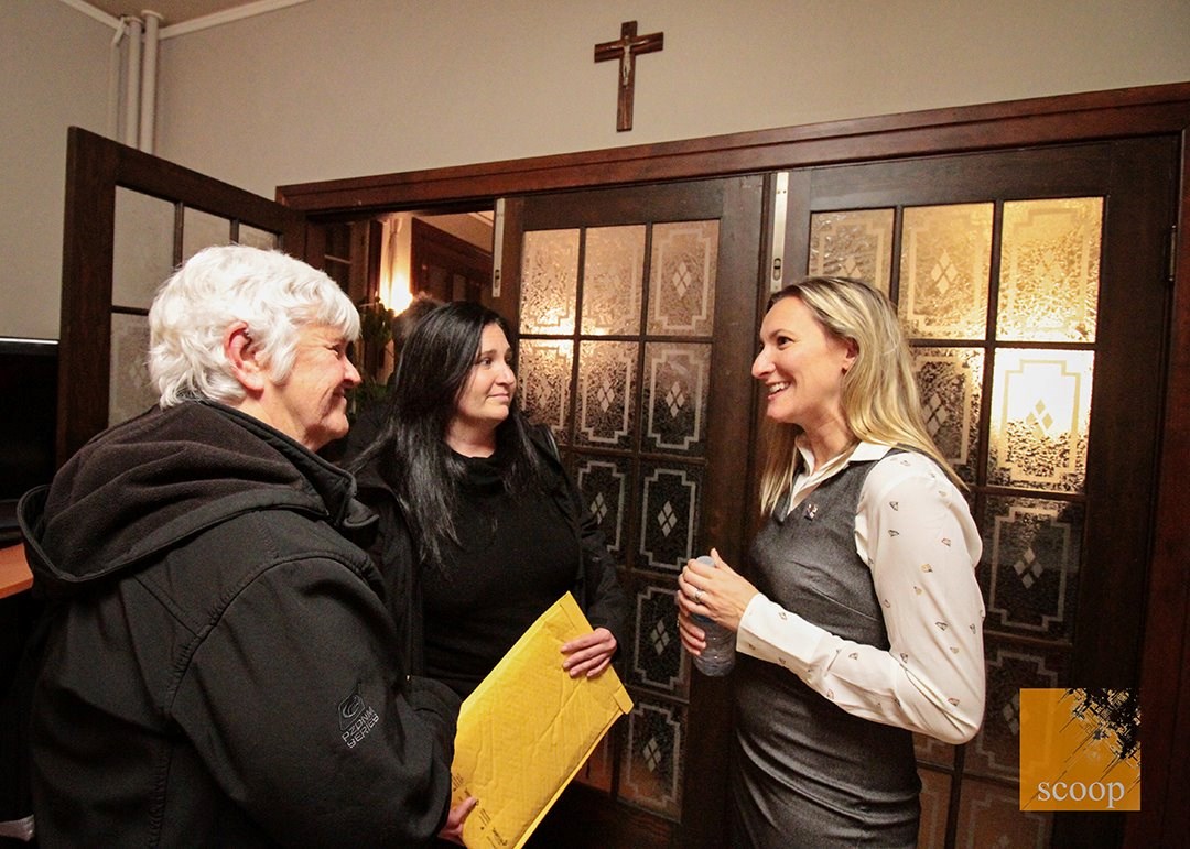 La députée de Soulanges inaugure ses nouveaux locaux