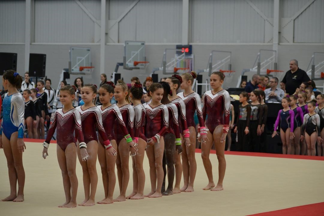 Le Club de gymnastique Gymini remporte 13 médailles et 21 rubans
