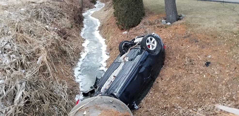 Violente sortie de route sur le chemin de l'Anse à Vaudreuil-Dorion