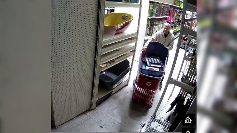 Le premier suspect recherché.