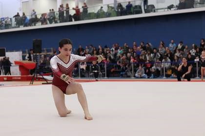 Un club de gymnastique, un endroit et deux compétitions 