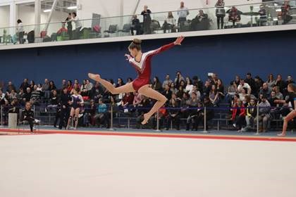 Un club de gymnastique, un endroit et deux compétitions 