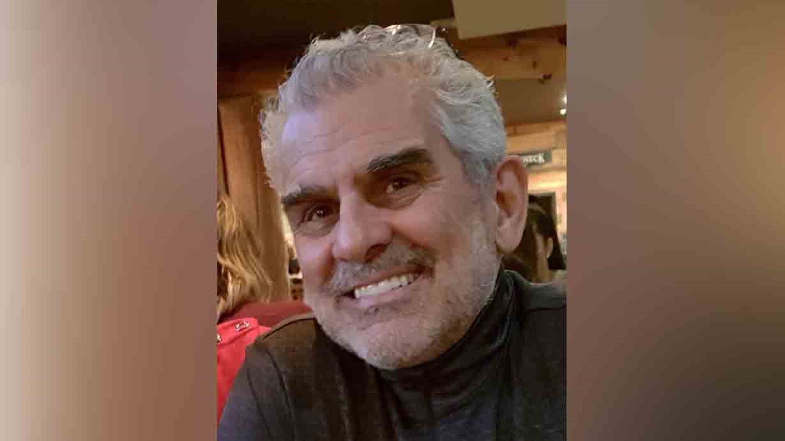 Avez-vous vu cet homme recherché depuis quelques jours?