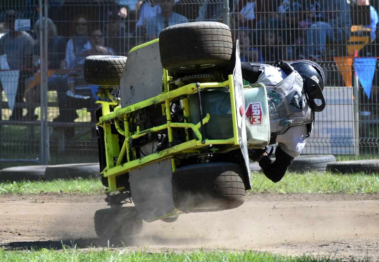 Le Grand prix de tracteurs à gazon de Saint-Zotique en met plein la vue à ses spectateurs