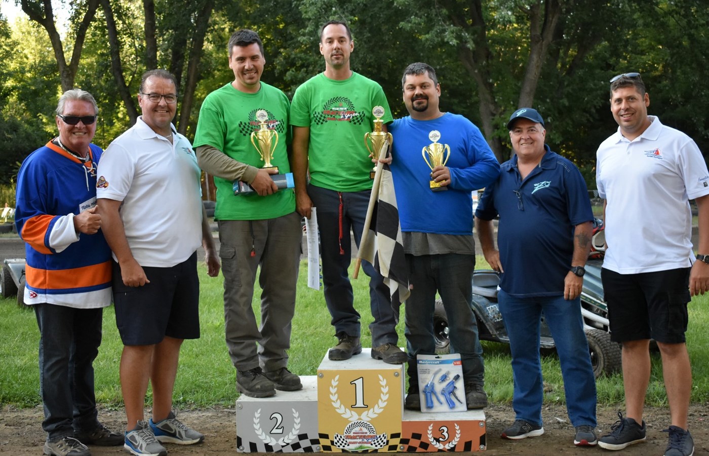 Le Grand prix de tracteurs à gazon de Saint-Zotique en met plein la vue à ses spectateurs