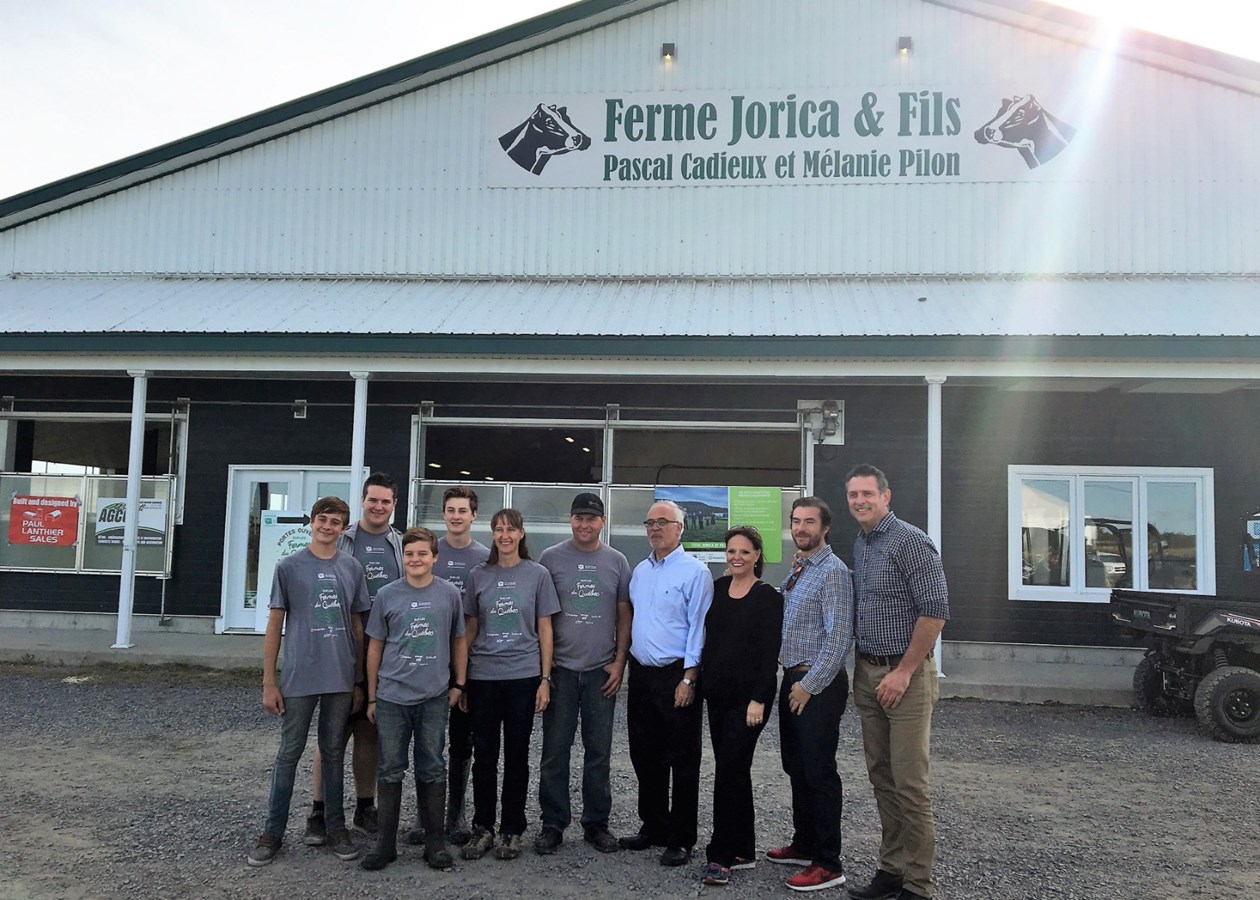 Lucie Charlebois visite les fermes de Soulanges