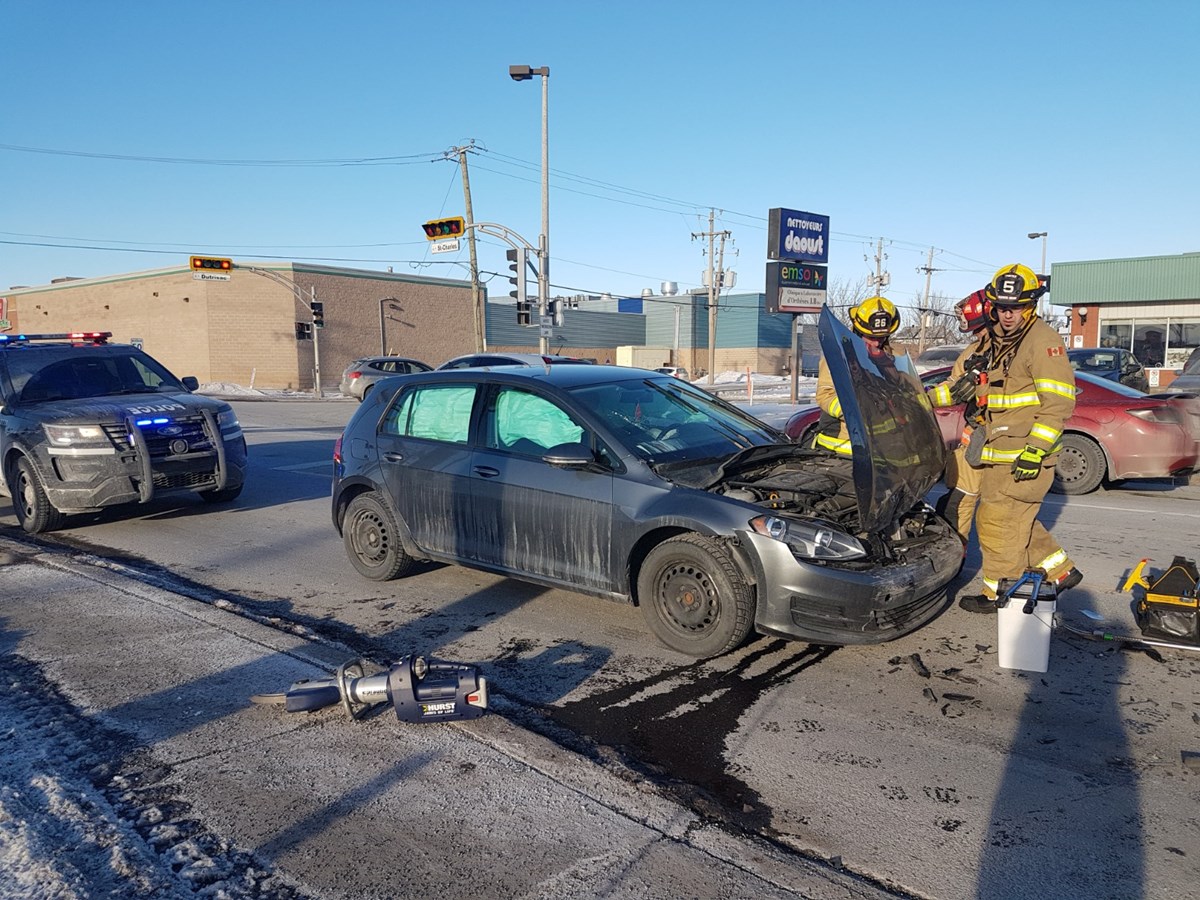 Collision sur l'avenue St-Charles à Vaudreuil-Dorion