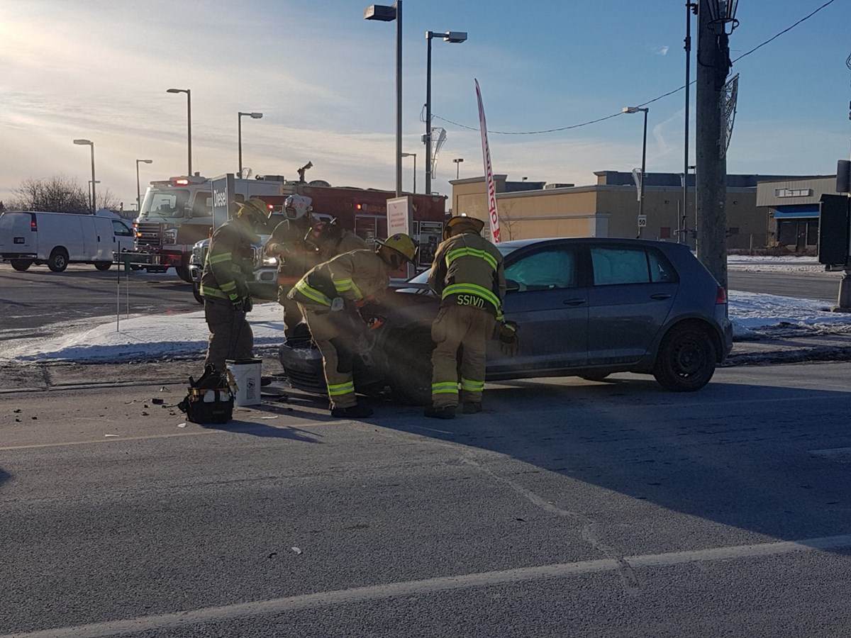Collision sur l'avenue St-Charles à Vaudreuil-Dorion