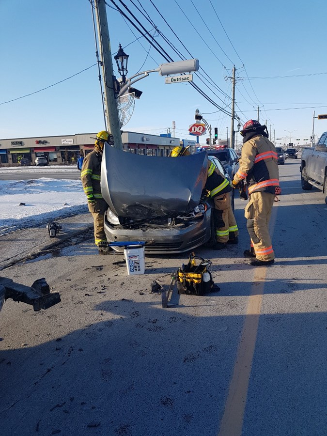 Collision sur l'avenue St-Charles à Vaudreuil-Dorion