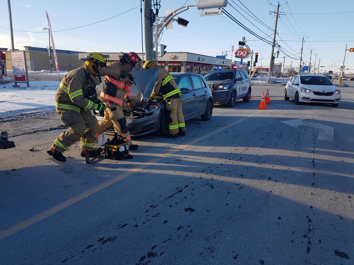 Collision sur l'avenue St-Charles à Vaudreuil-Dorion