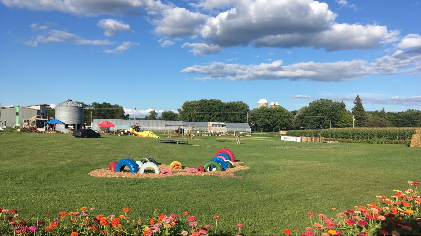 Le Domaine La Belle, situé sur la route 201 à Coteau-du-Lac offre plusieurs activités pour toute la famille 