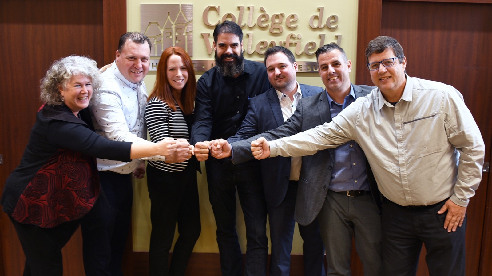 Les finissants du programme sont Marie-Claude Larouche, formatrice, Éric Daoust (Excelitas Technologies), Mylène Matteau (Voyage Vasco Mercier), Martin Durand (GAB Induspac), Justin Fortin (CAT), Hugo Brouillette (CAT), Stéphane Thibault (Municipalité d’Ormstown).
