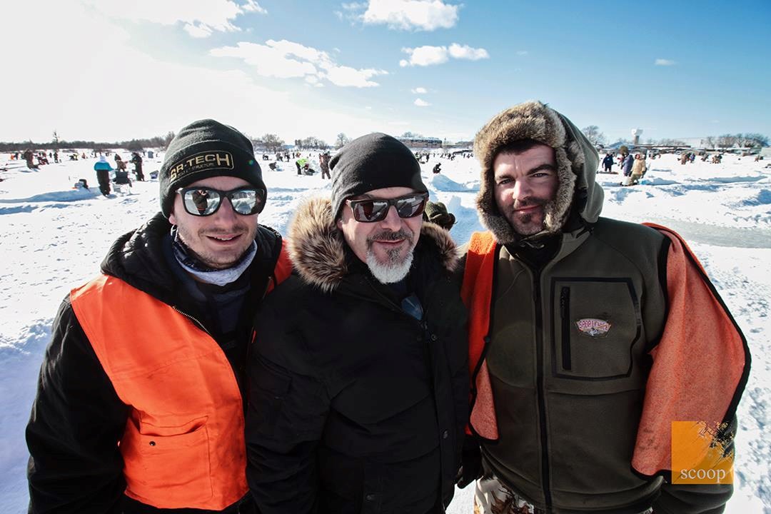 Jonathan Chenier, Normand Chevirier et Jonathan Chevrier organisateurs et propriétaire de cette XVIIIème édition du Tournoi de pêche d'Alexandria.