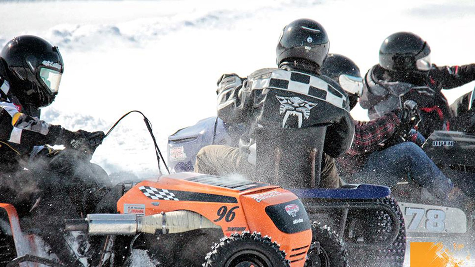 Beaucoup d’action au Grand prix des tracteurs à gazon sur glace de Saint-Zotique