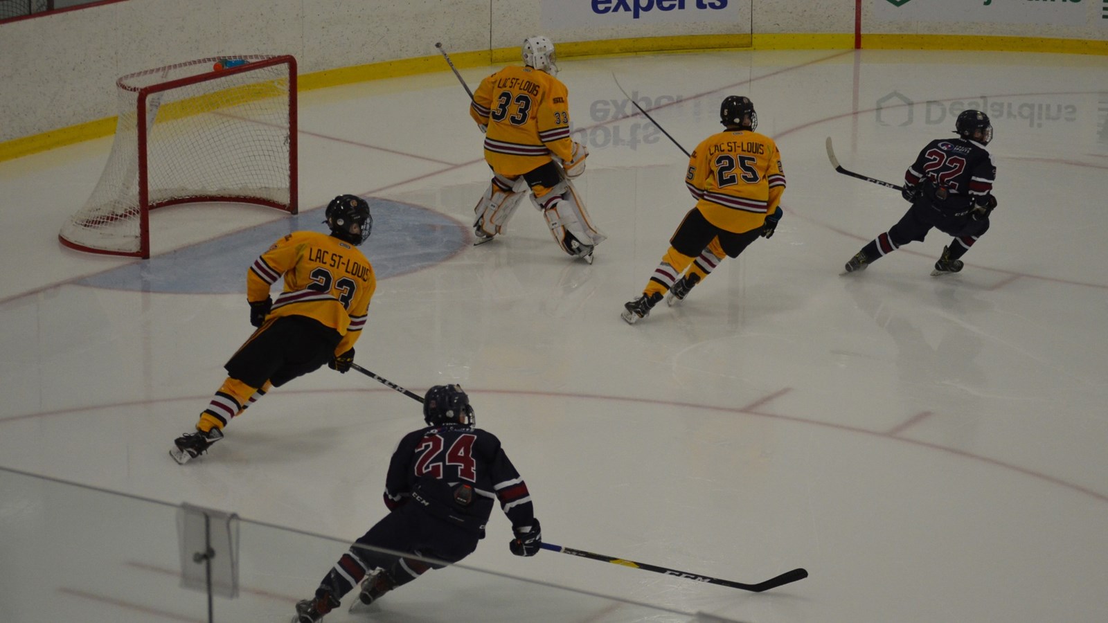 Justin Côté (24) de Valleyfield, a enfilé l’aiguille deux fois, dont une en prolongation, pour éliminer ses rivaux du Lac Saint-Louis et accéder à la demi-finale de lundi.