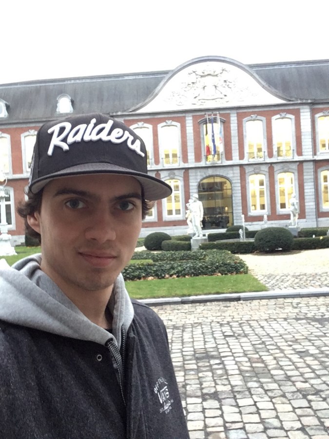 Nicolas Acquin, étudiant en Sciences humaines, profil Monde, poursuit sa 3e session d’études à la Haute École de la Province de Liège.