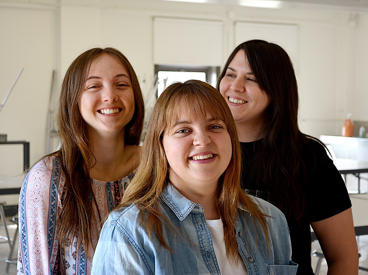 Trois étudiantes du Collège de Valleyfield exposeront lors de la 30e édition de l'Intercollégial d'arts visuels