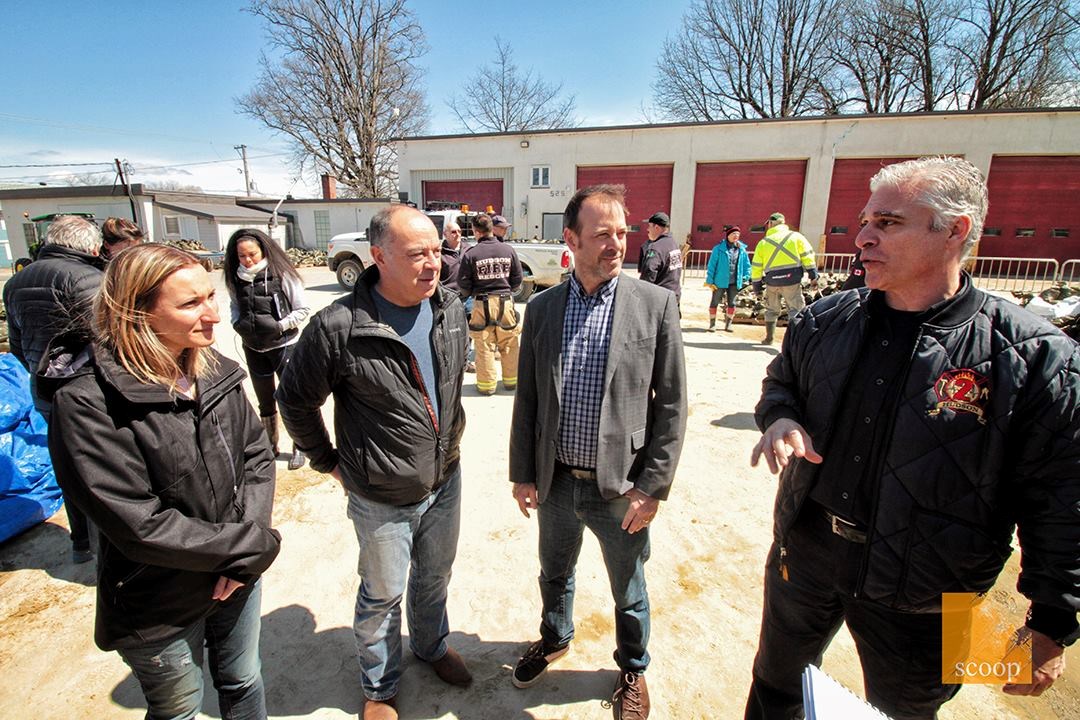 Les élus sur le terrain dans la région de Hudson