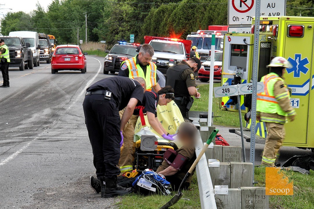 Collision à Saint-Lazare, une femme est conduite à l'hôpital