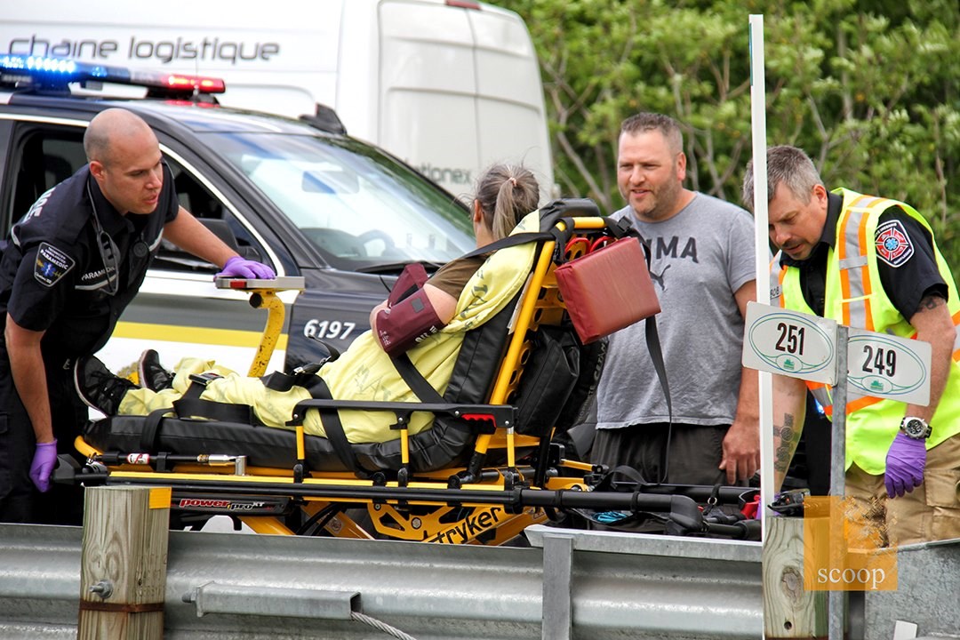 Collision à Saint-Lazare, une femme est conduite à l'hôpital