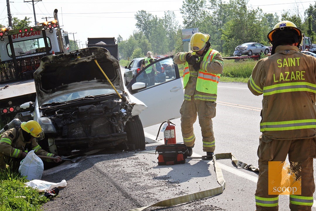 Quatre véhicules impliqués dans deux accidents à Saint-Lazare