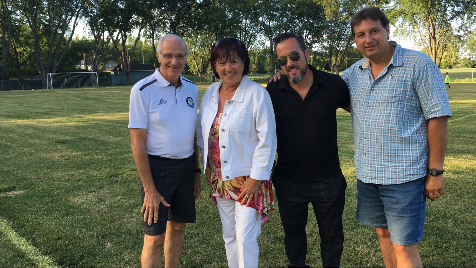 M. Lapointe, Mme Godin-Dostie, M. Leduc et M. Brazeau espèrent que les victoires seront nombreuses pour les équipes de Soulanges sur ce terrain.