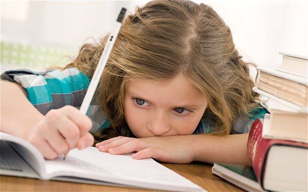 Gestion des devoirs : Nanny secours vient en aide aux parents