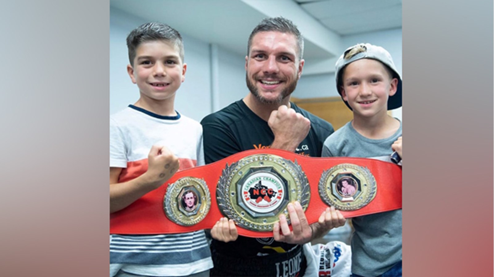 Les deux garçons de Francis Lafrenière assistent à tous les combats de leur papa aux premières loges.