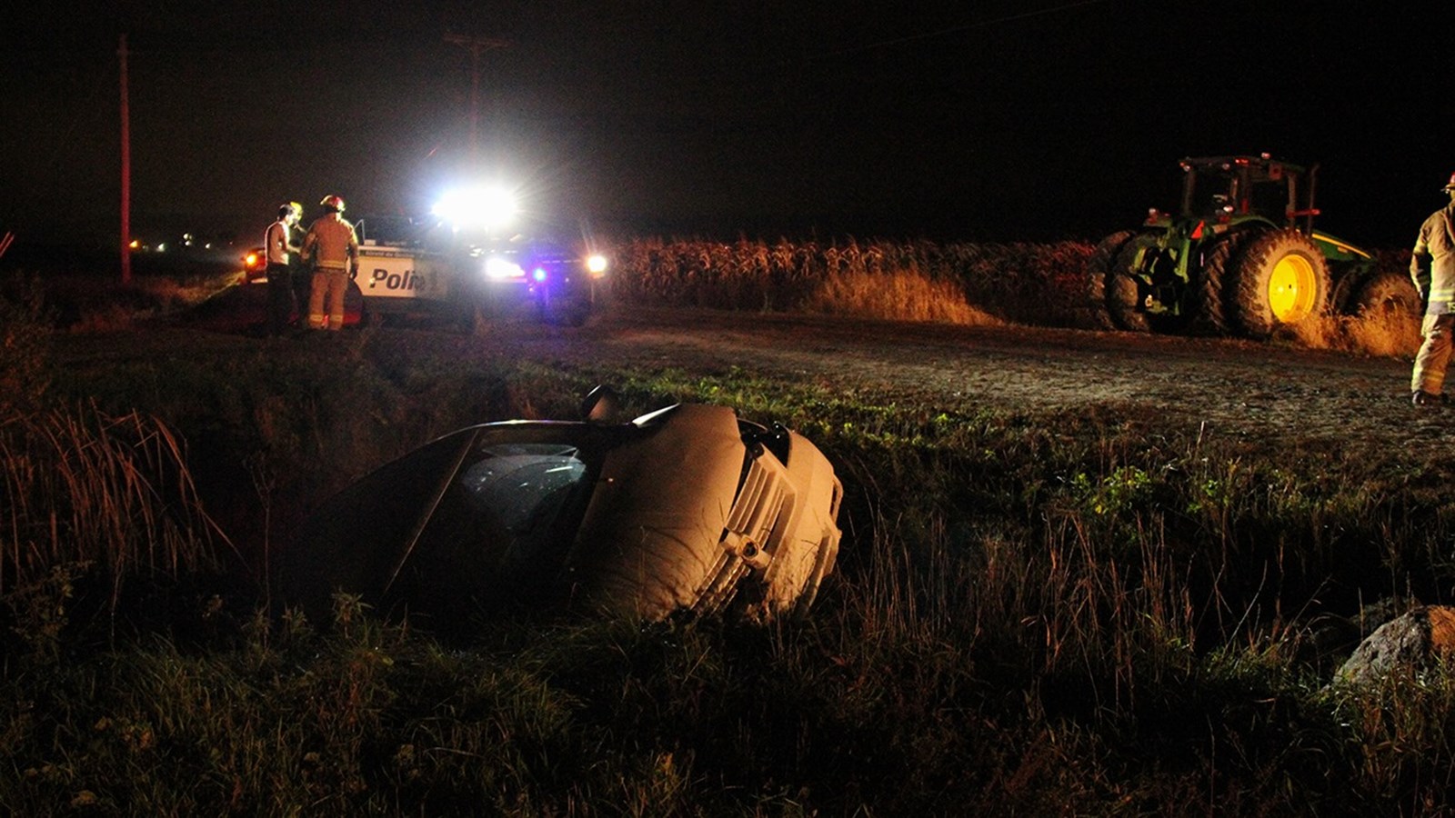 Deux blessés légers dans une violente sortie de route à Coteau-du-Lac