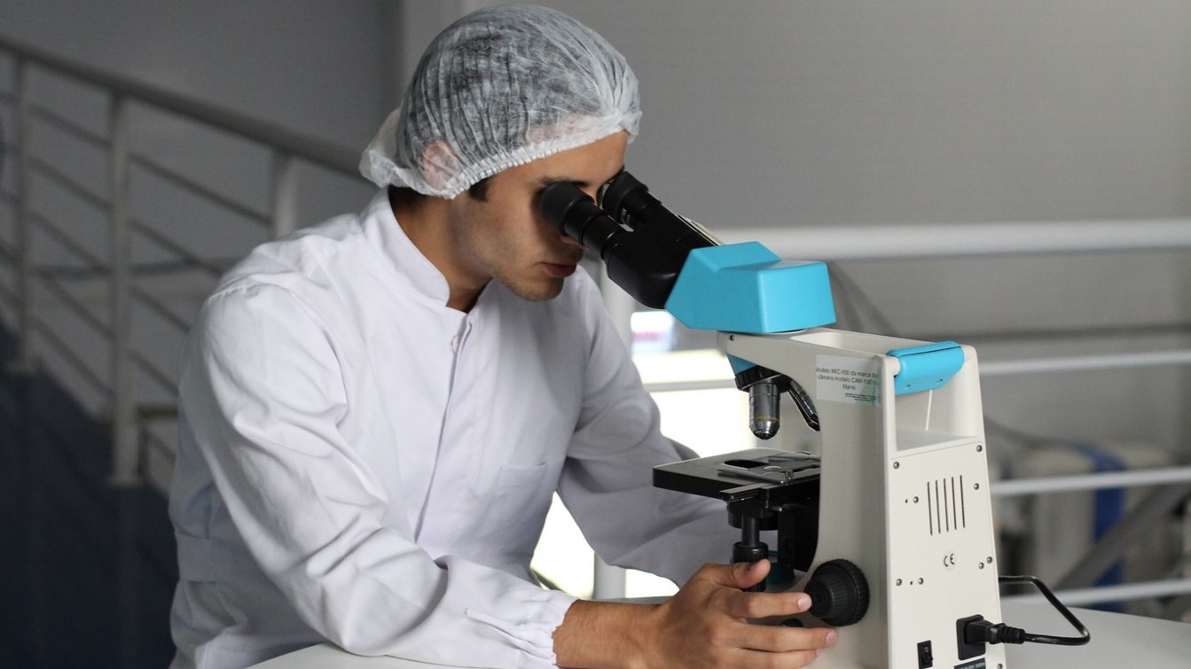 Technique de pharmacie: une formation innovatrice offerte au Cégep Gérald-Godin