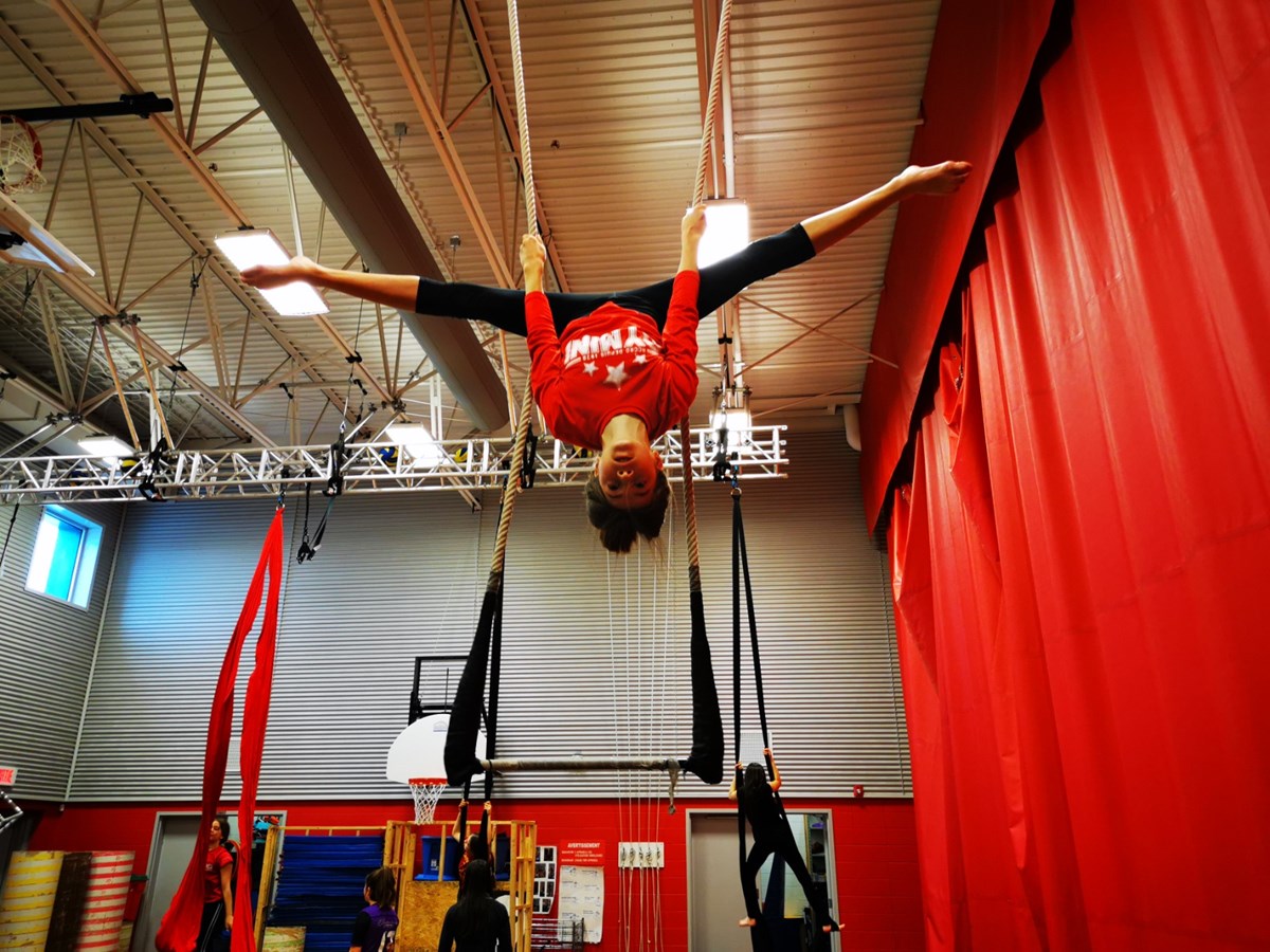 Le cirque s'invite au théâtre Paul-Émile-Meloche de Vaudreuil-Dorion